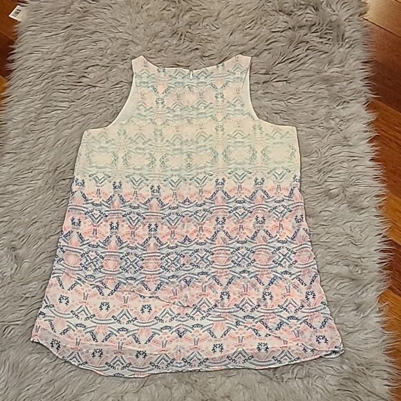Cabi pastel blue, pink and green abstract flowy‎ polyester tank top - Picture 4 of 4